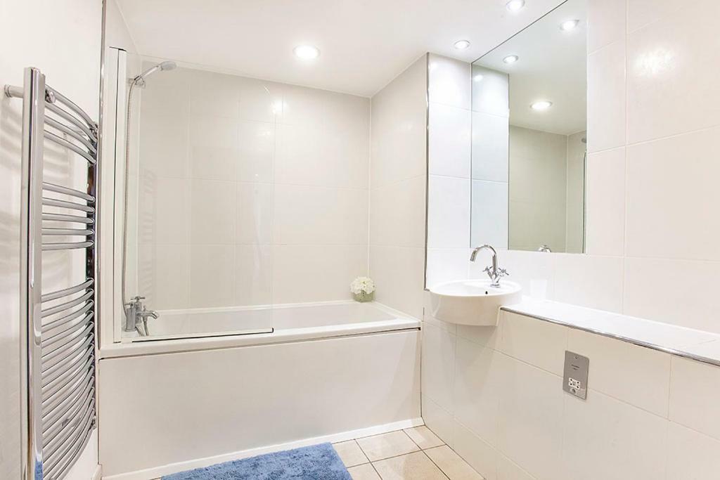 Almanna, Central York, Only 6 Minutes Walk To York Minster Buitenkant foto